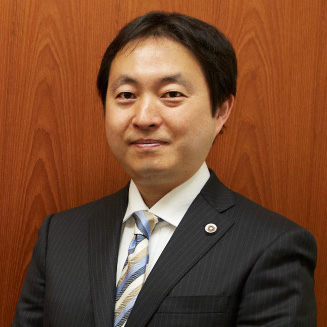 石井弁護士の顔写真